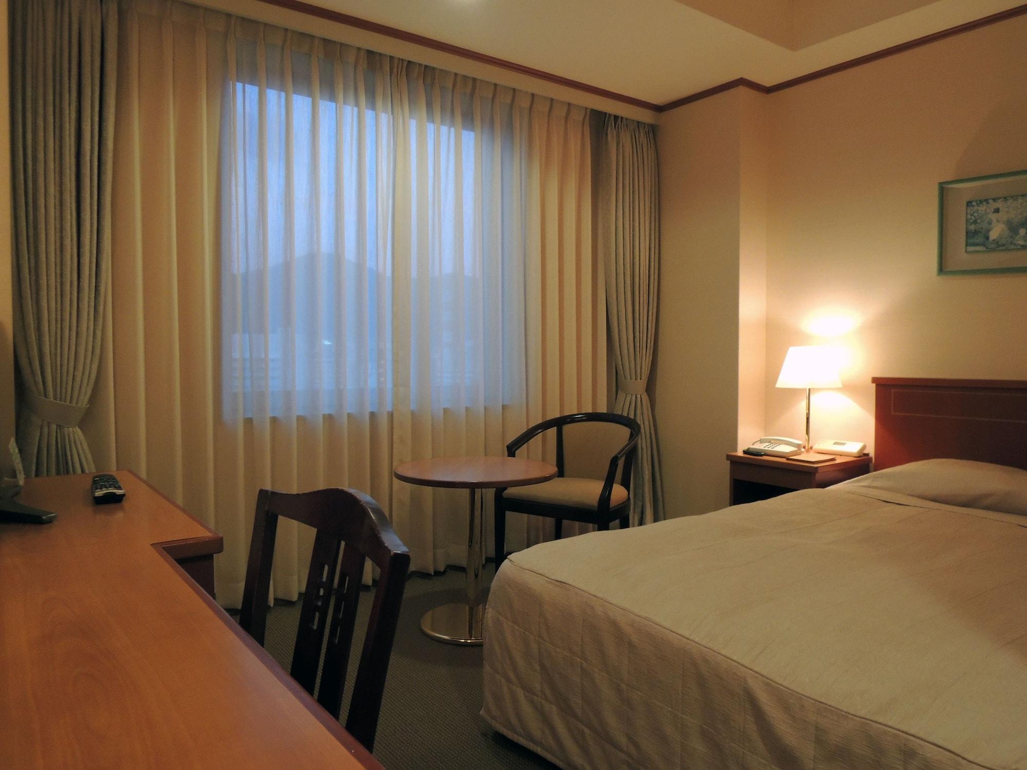 Hotel Crown Palais Kokura Kitakjusu Kültér fotó