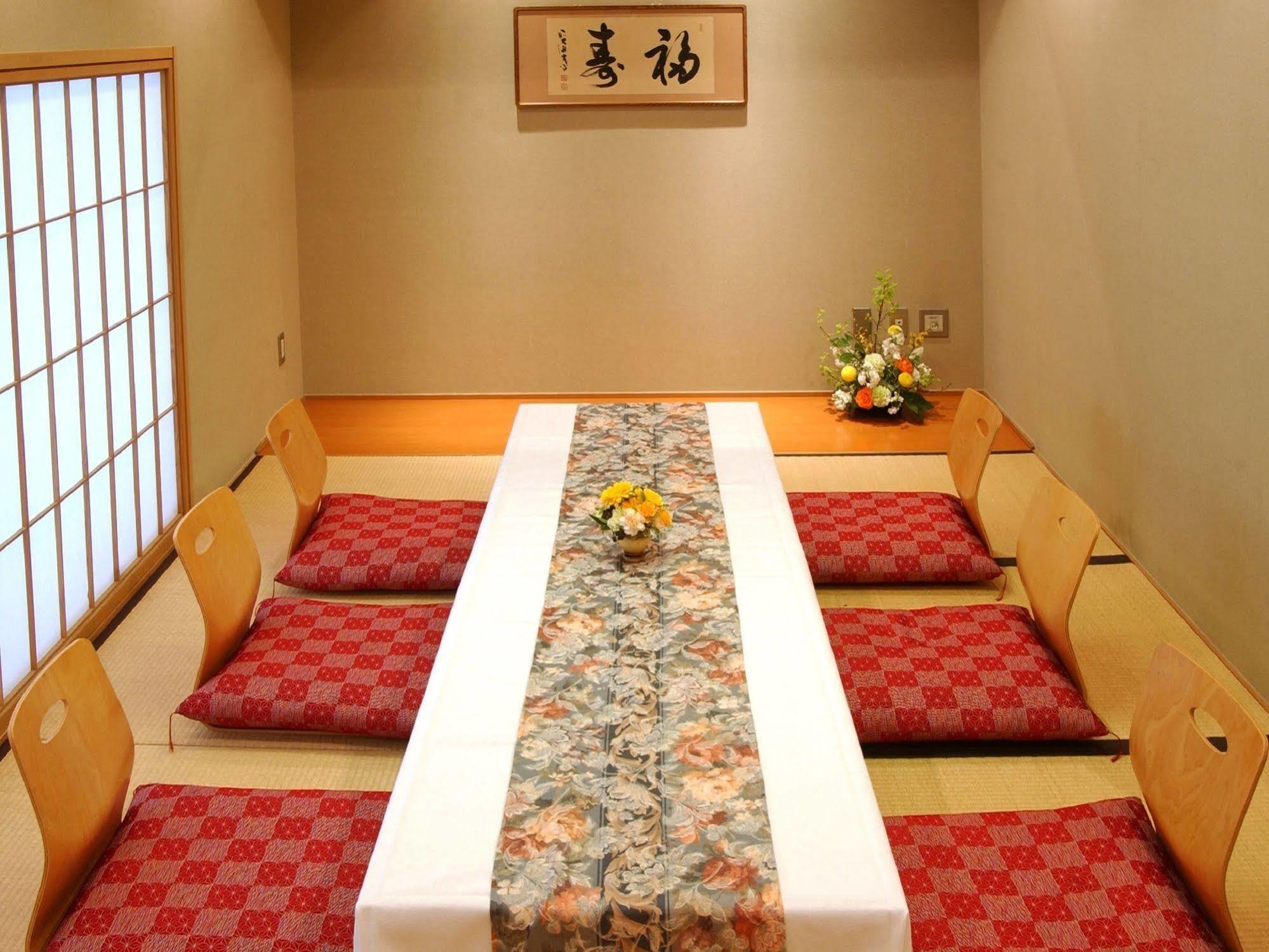 Hotel Crown Palais Kokura Kitakjusu Kültér fotó
